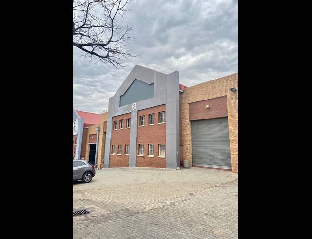 1,098M² WAREHOUSE TO LET IN PAULSHOF